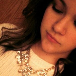 Meet your Posher, Kaitlynn